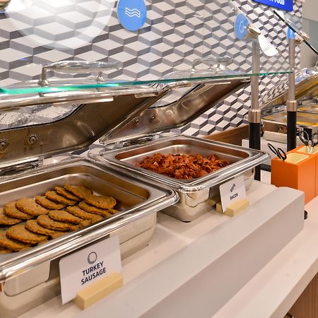 Holiday Inn Express Ontario By Ihg Creekside Zewnętrze zdjęcie