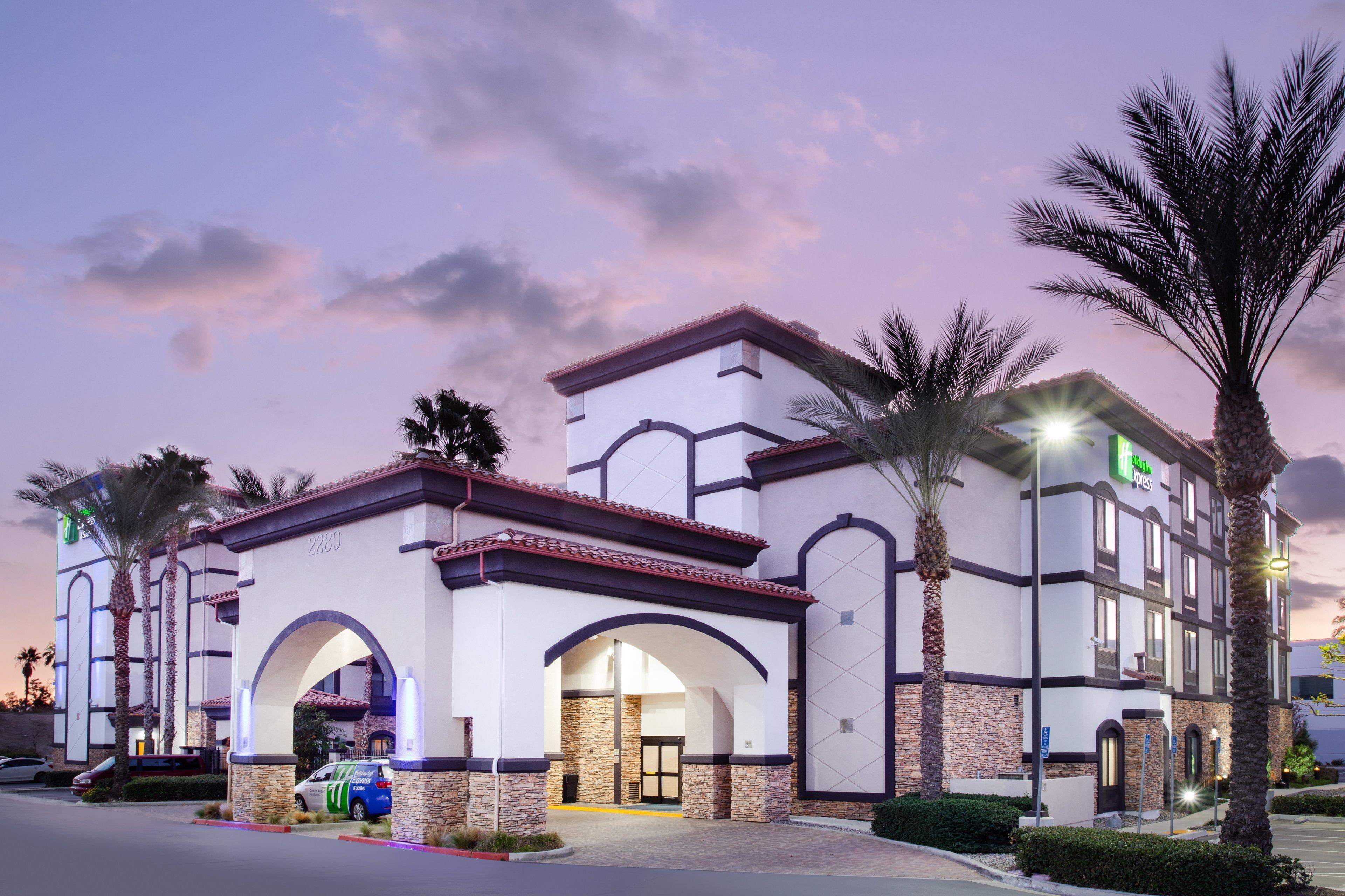 Holiday Inn Express Ontario By Ihg Creekside Zewnętrze zdjęcie
