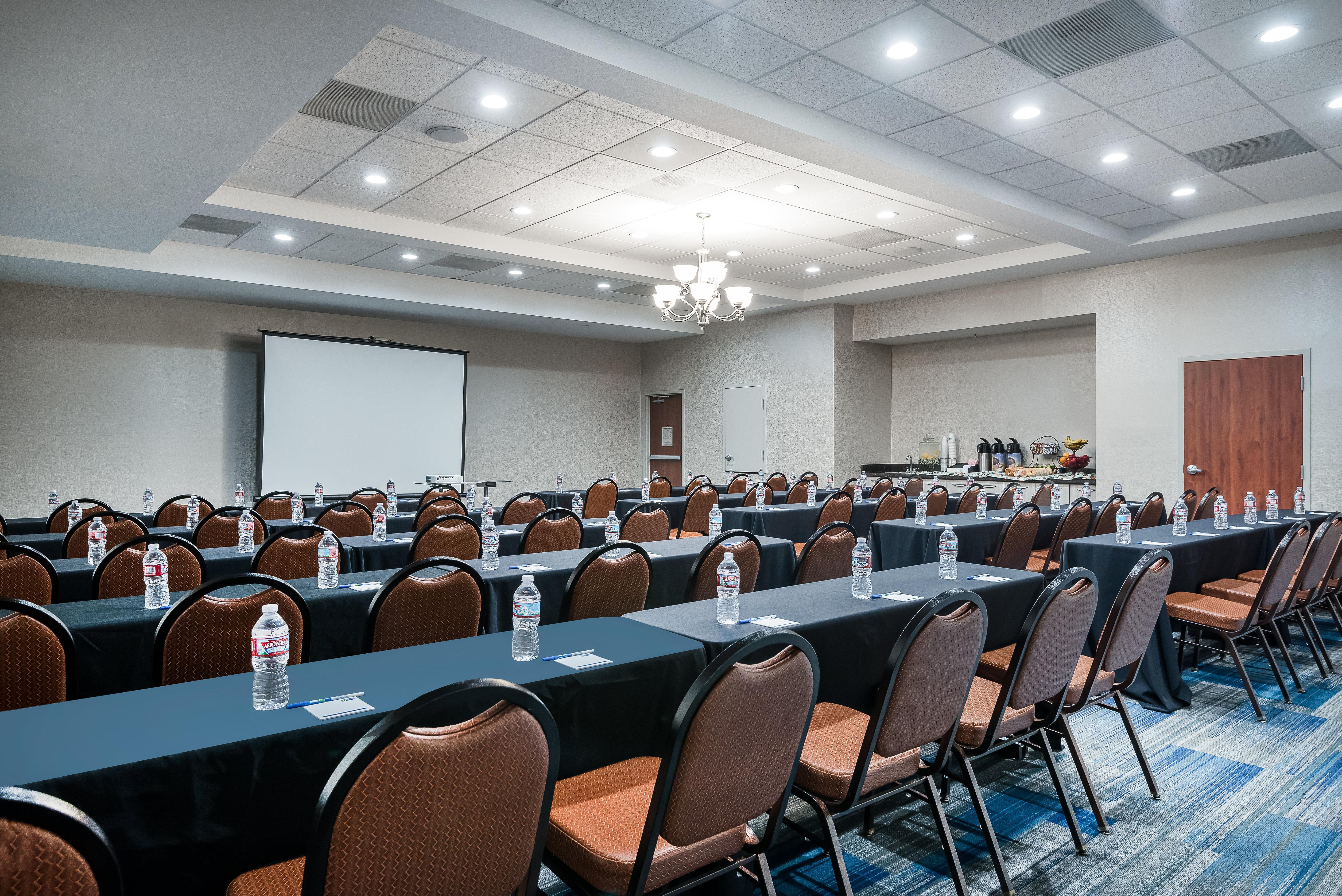 Holiday Inn Express Ontario By Ihg Creekside Zewnętrze zdjęcie