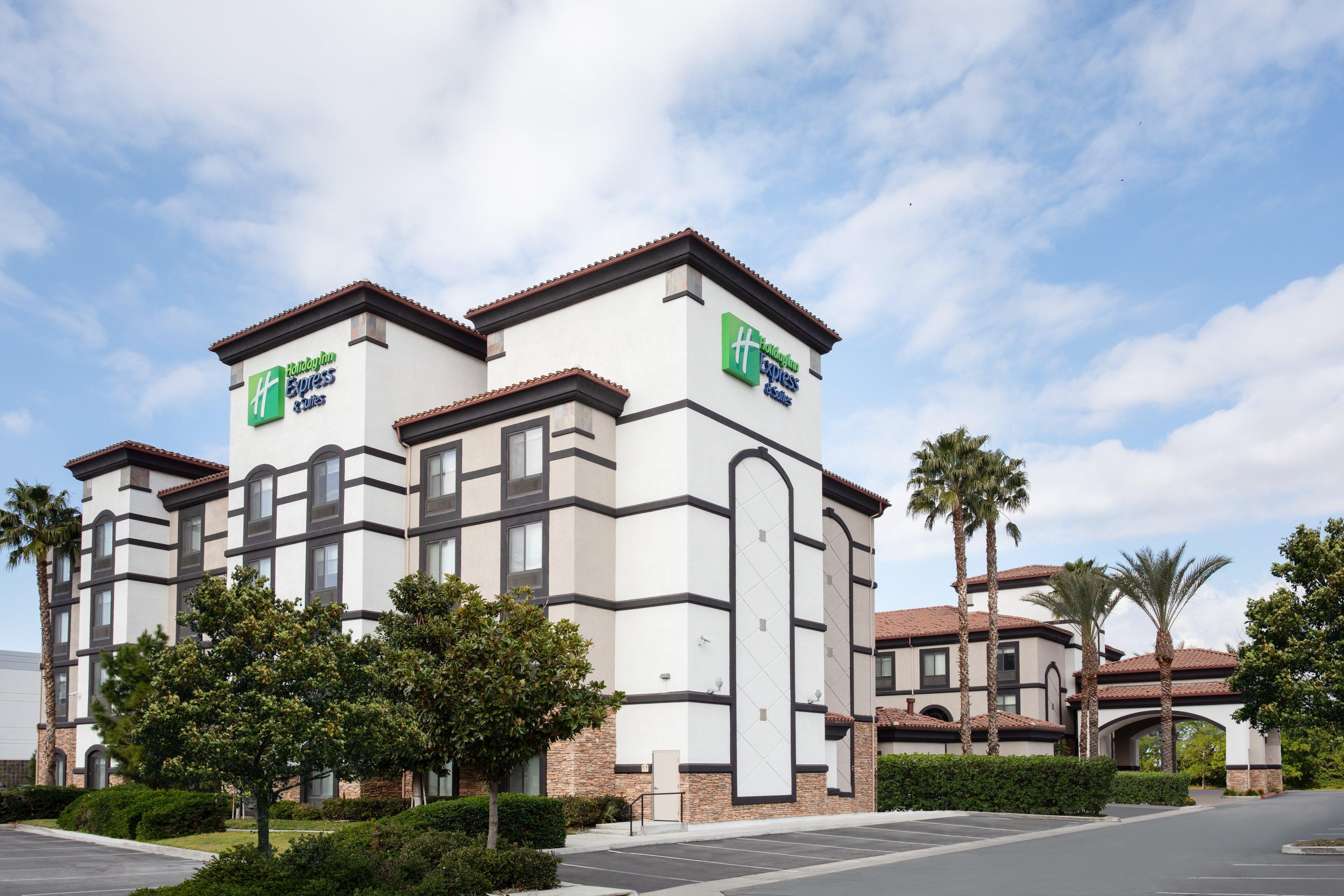 Holiday Inn Express Ontario By Ihg Creekside Zewnętrze zdjęcie